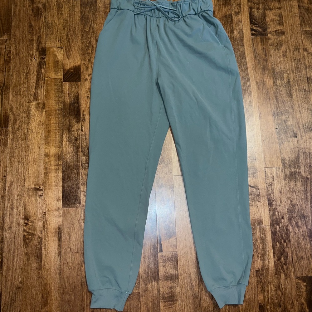 Lululemon Green Joggers